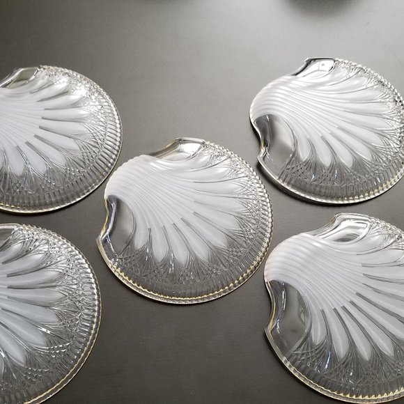 5 Crystal/Glass Clear Cut Shell Shape Dishes with Gold Tone Trim - Picture 2 of 4